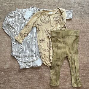 Lot of Kate Quinn 100% organic cotton and Bamboo onesies and pants 6-12 months